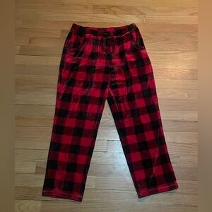 women’s size medium red and black pajamas pants